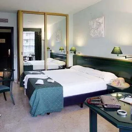 Otel Mare Nostrum 4*